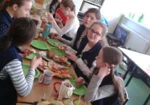 II śniadanie 17