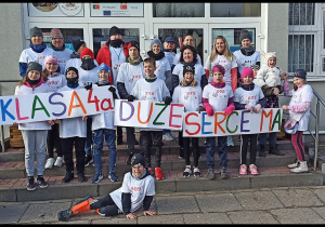 Trasa rozpoczęła się i zakończyła pod szkołą.