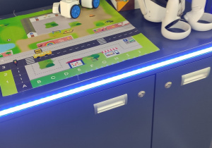 Okulary VR i roboty edukacyjne