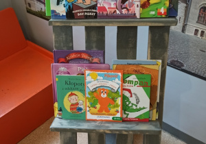 Akcja "Podziel się książką" na 1 piętrze