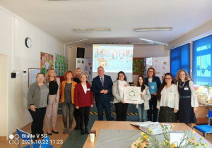 Wspólne zdjęcie uczestników uroczystości.
