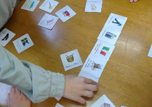 Układanie historycznych puzzli