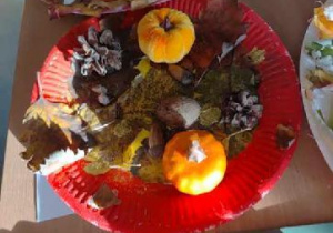 Talerza z jesiennymi darami