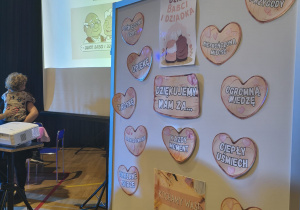 Napisy w sercach - za co kochamy Babcie i Dziadków