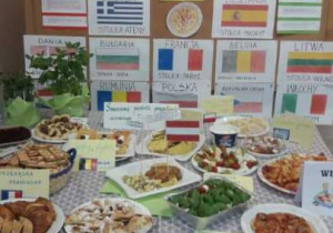 Potrawy przygotowane na obchody Dnia Europy